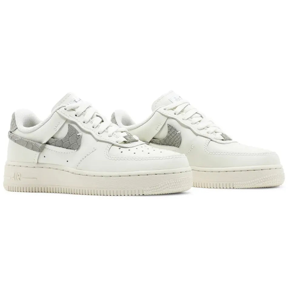 Nike Wmns Air Force 1 LXX Sea Glass Python
