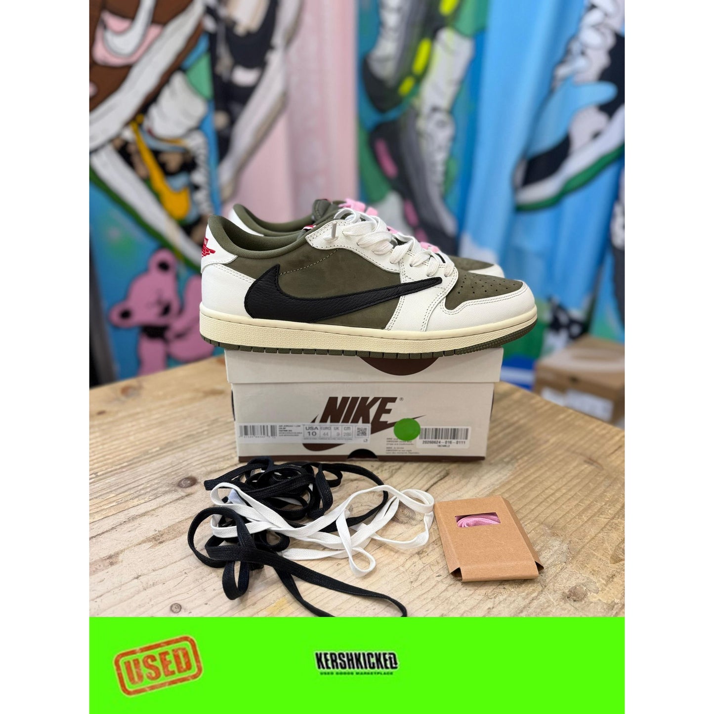 Jordan 1 Travis Scott Medium Olive UK9