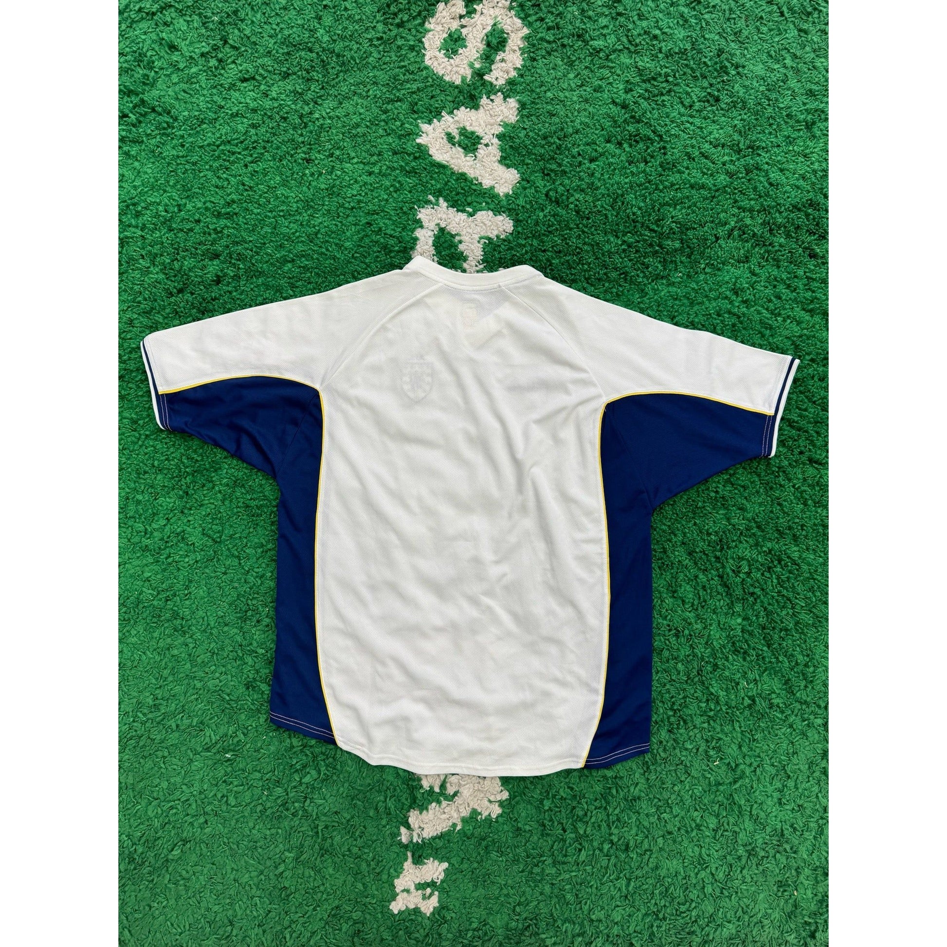 Scotland Away Shirt 2000-2002 XL 9/10 by KershKits in Clothing. Available at KershKicks for £65.00. A must-have for fans of KershKits looking to elevate their style with this Kits.