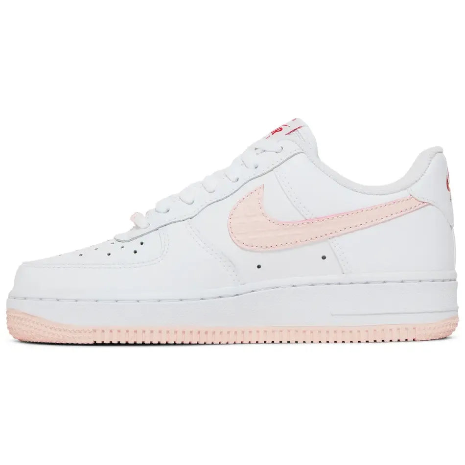 Nike Wmns Air Force 1 Low Valentine's Day 2022