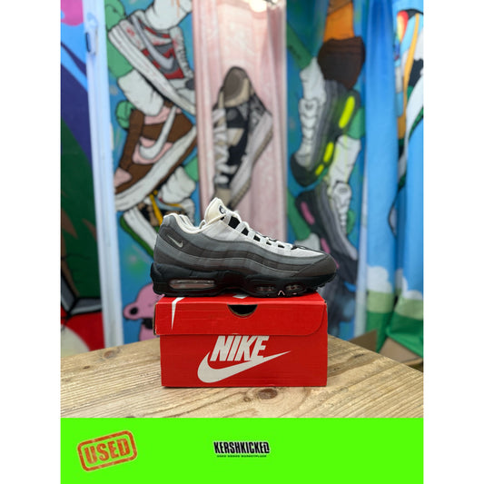 Nike Air Max 95 Grey Jewel UK 8.5