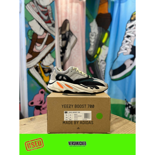 Yeezy 700 Waverunner UK 9