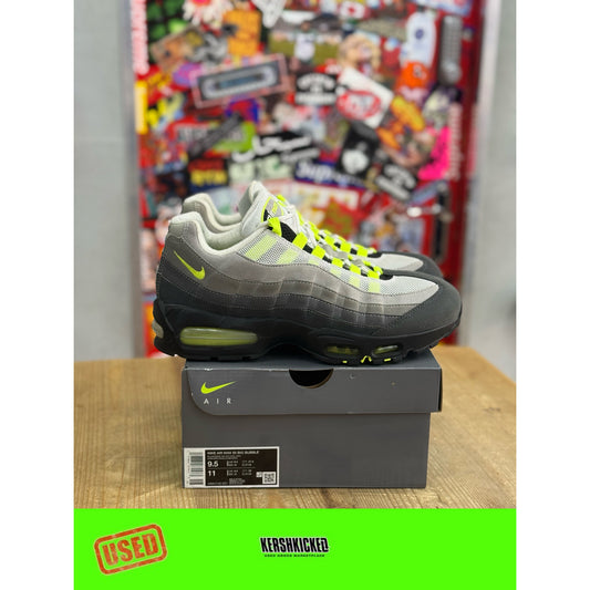 Nike Air Max 95 Neon UK 8.5