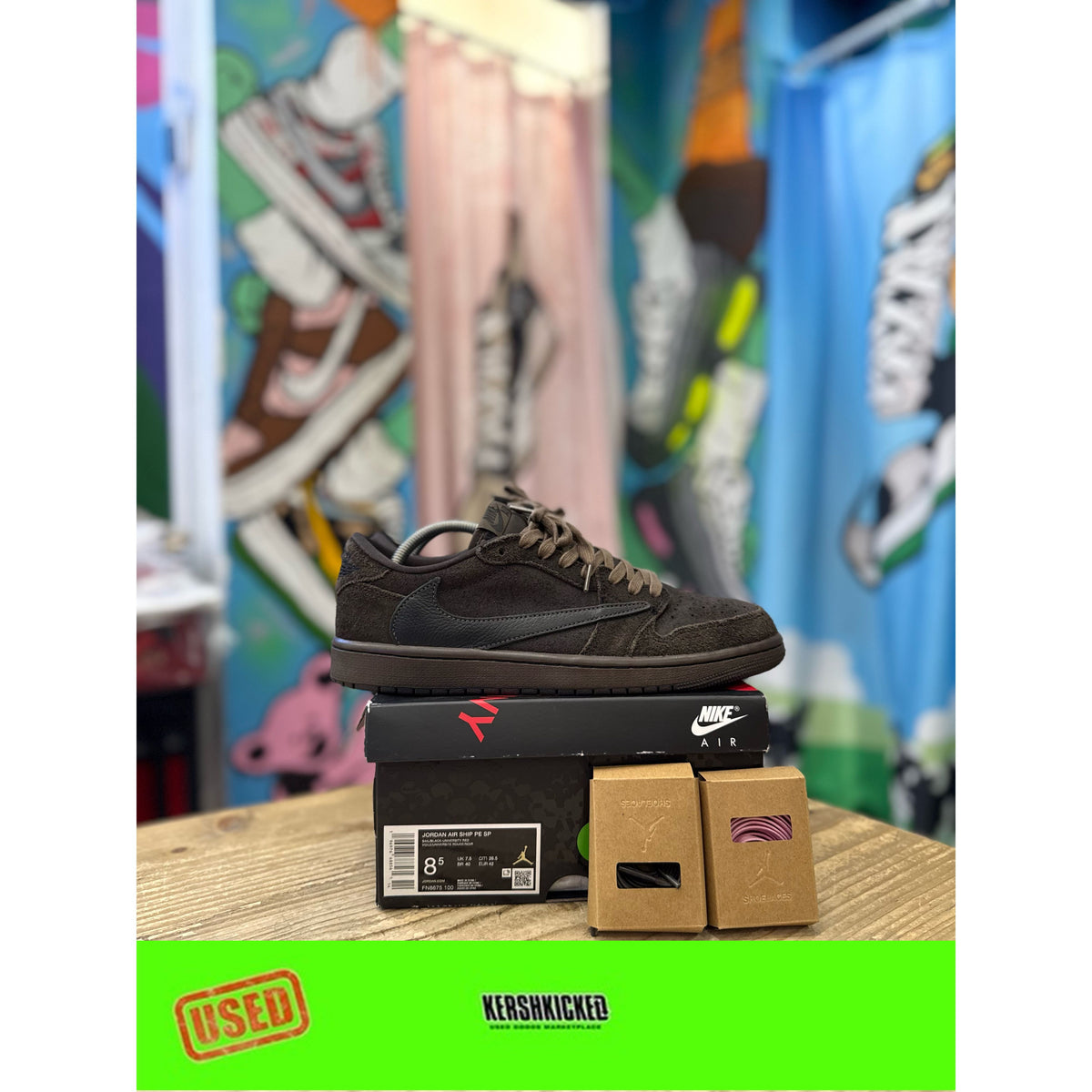 Jordan 1 Low Travis Scott Velvet Brown UK8