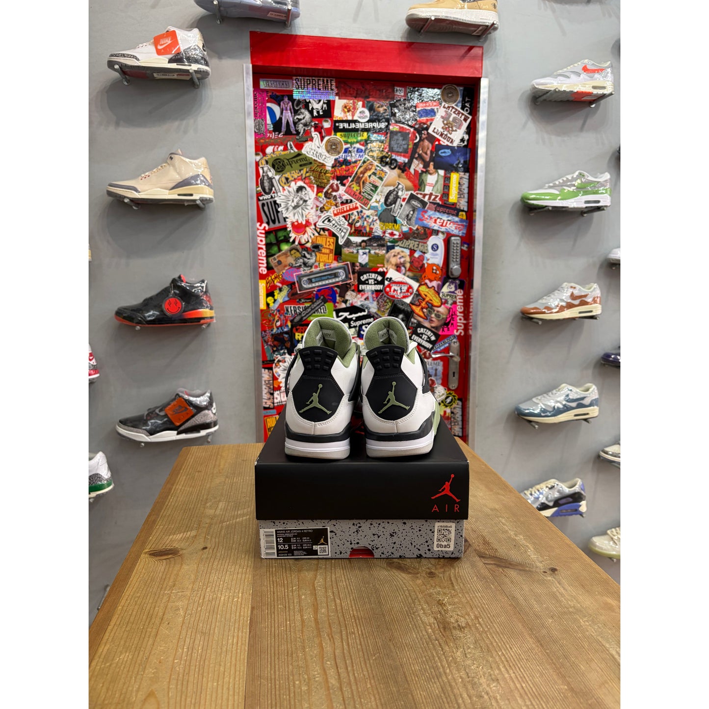 Jordan 4 Retro Seafoam (Women's) UK9.5