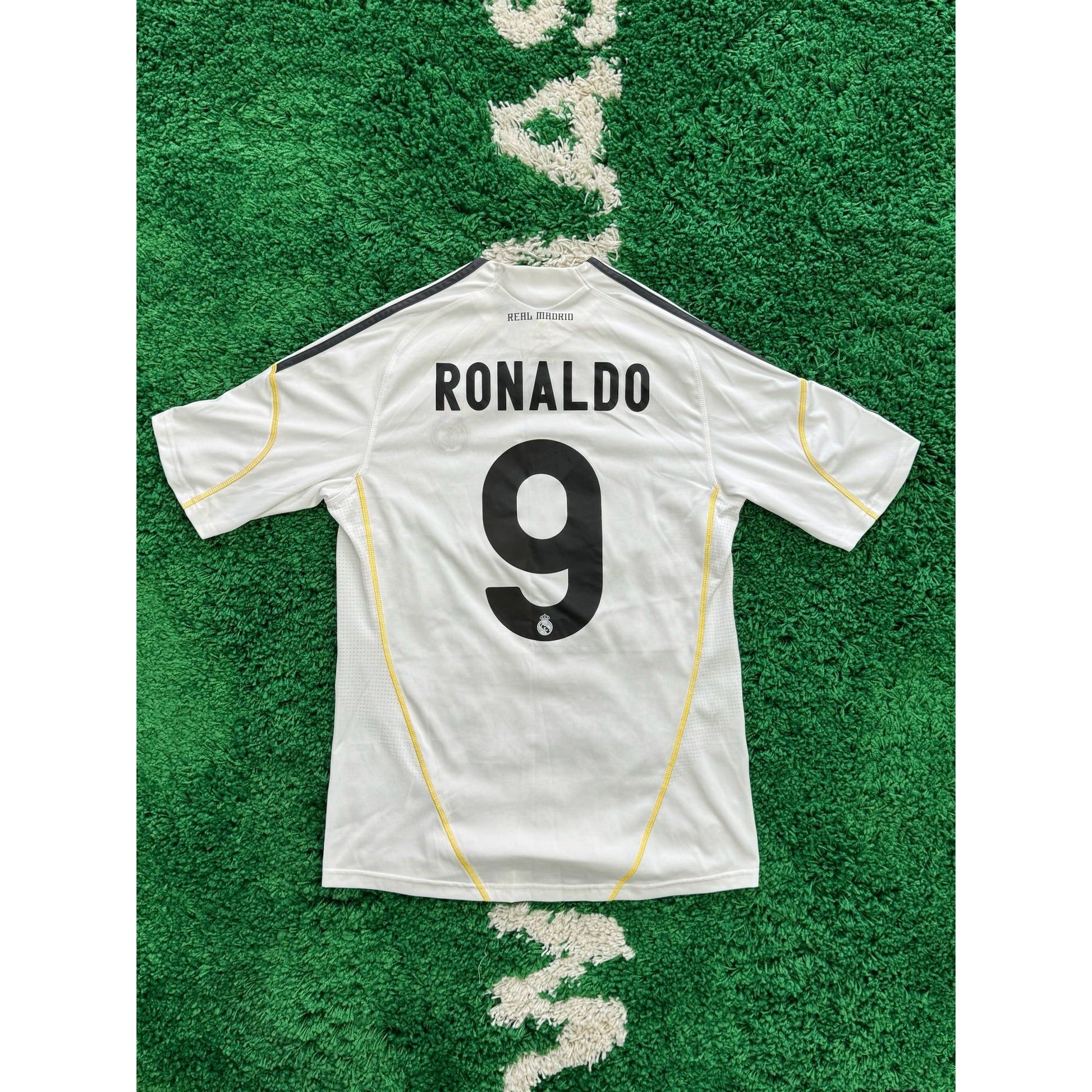 Real Madrid Home Shirt 2009-2010 Ronaldo #9 M by KershKits in Clothing. Available at KershKicks for £125.00. A must-have for fans of KershKits looking to elevate their style with this Kits.