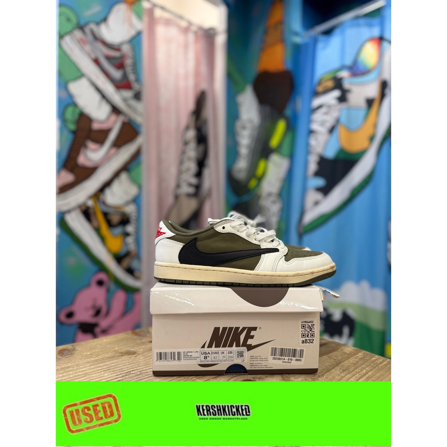 Jordan 1 Low Travis Scott Medium Olive UK  7.5