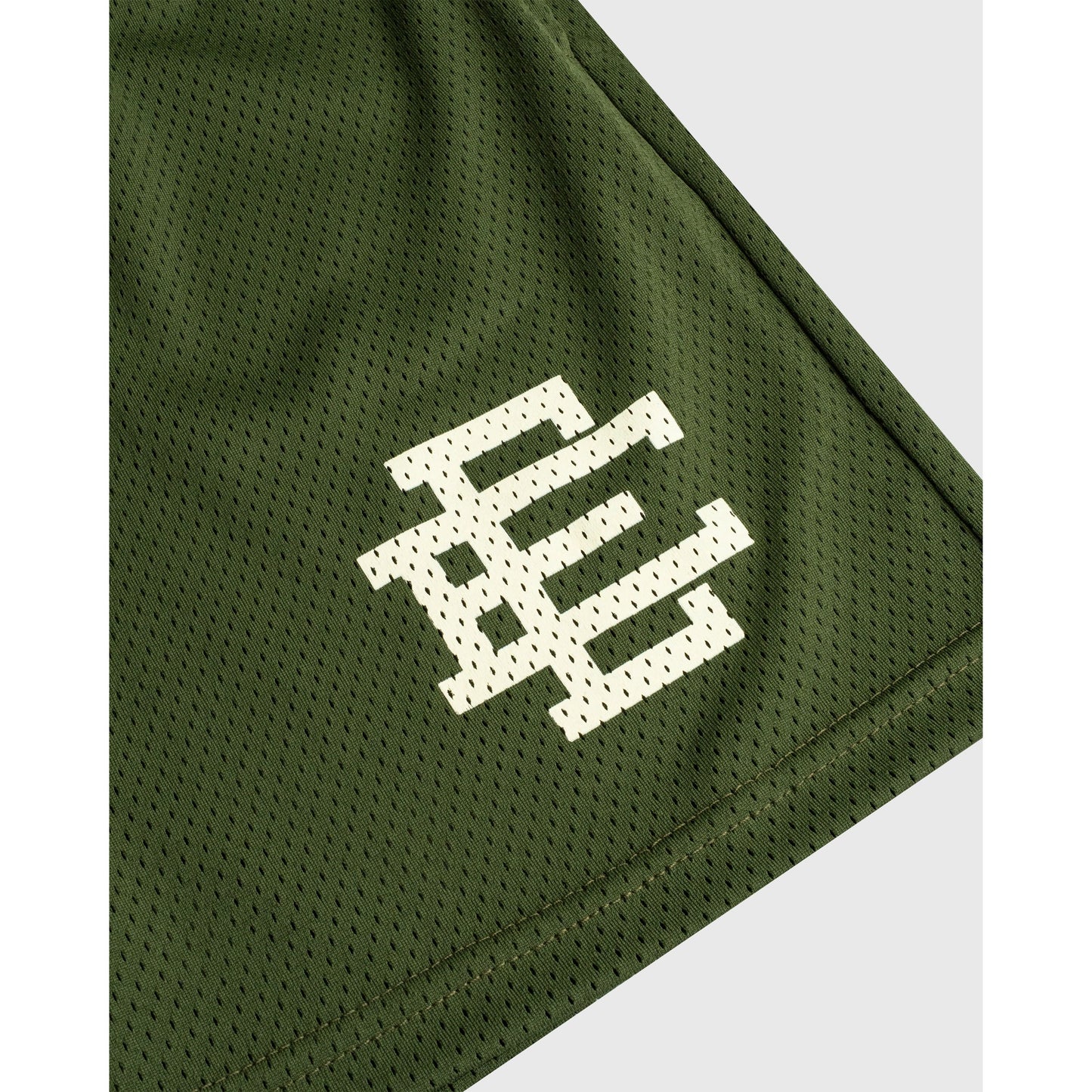 EE Basic Shorts Chive