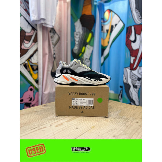 Yeezy 700 Wave Runner UK 11