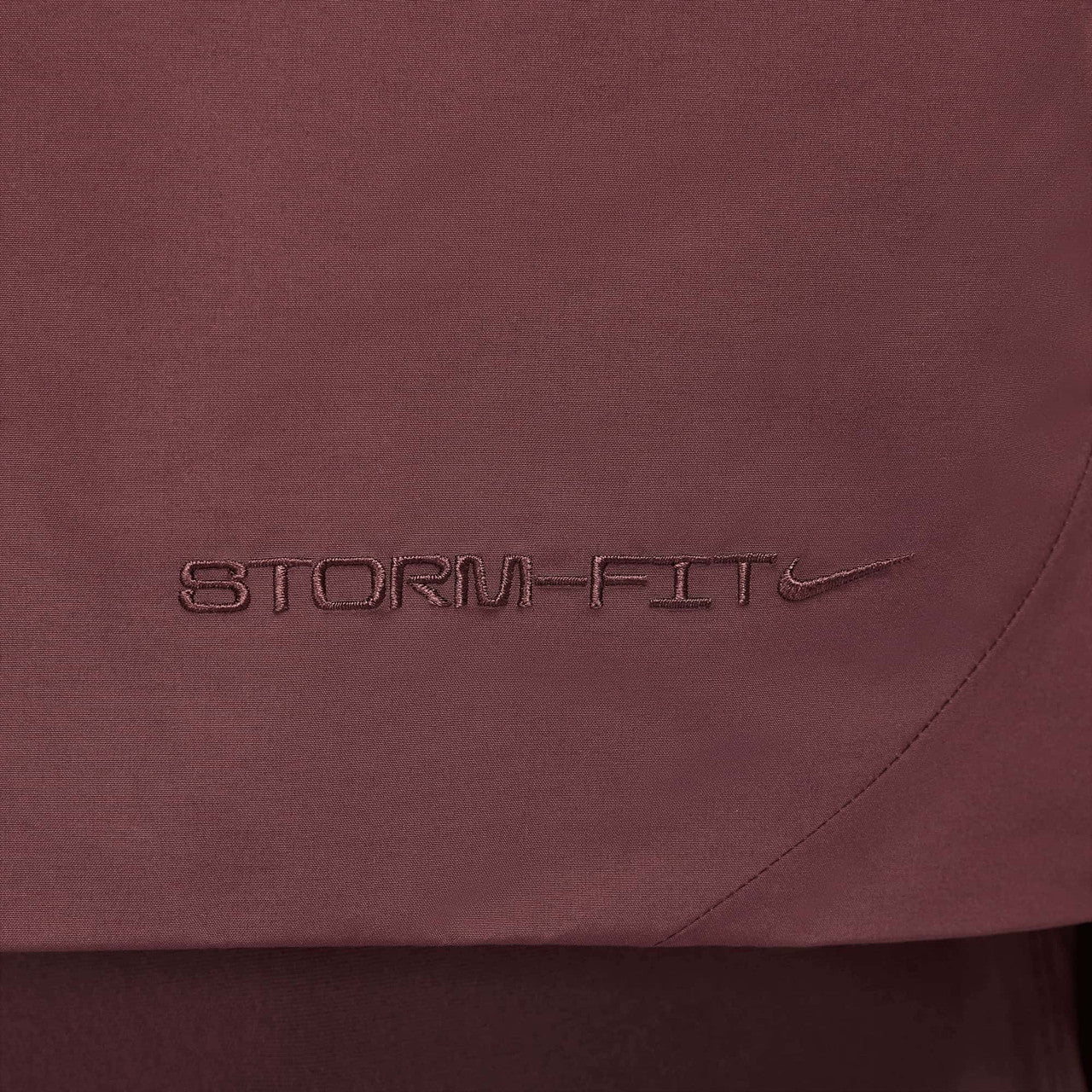 ACG Primaloft  Skull Peak Storm-Fit Jacket Burgundy