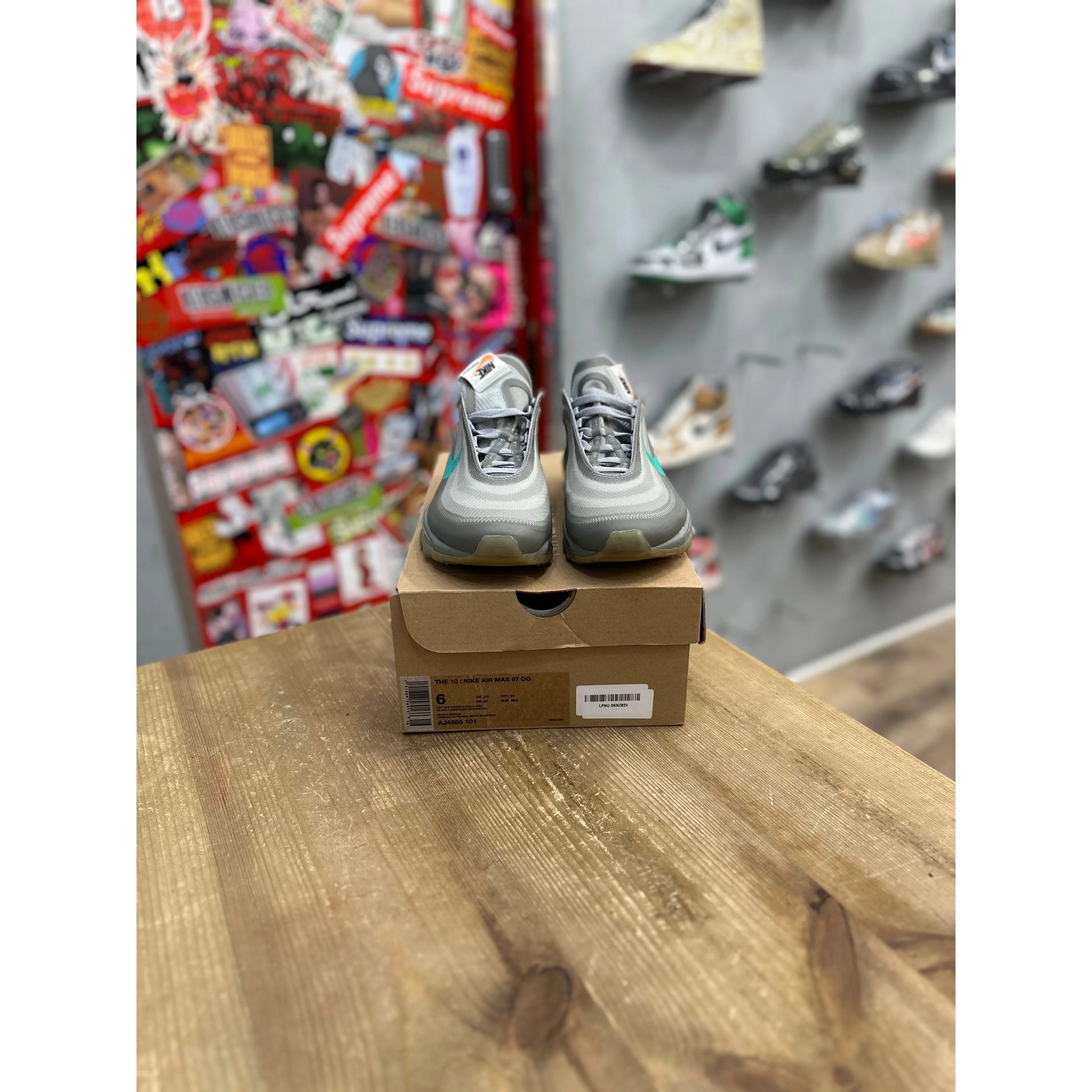 Off white air sales max 97 retail