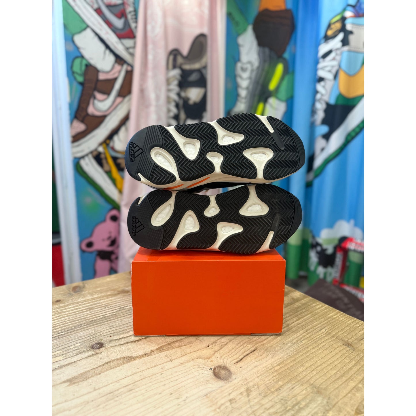 Yeezy 700 Waverunner UK 8