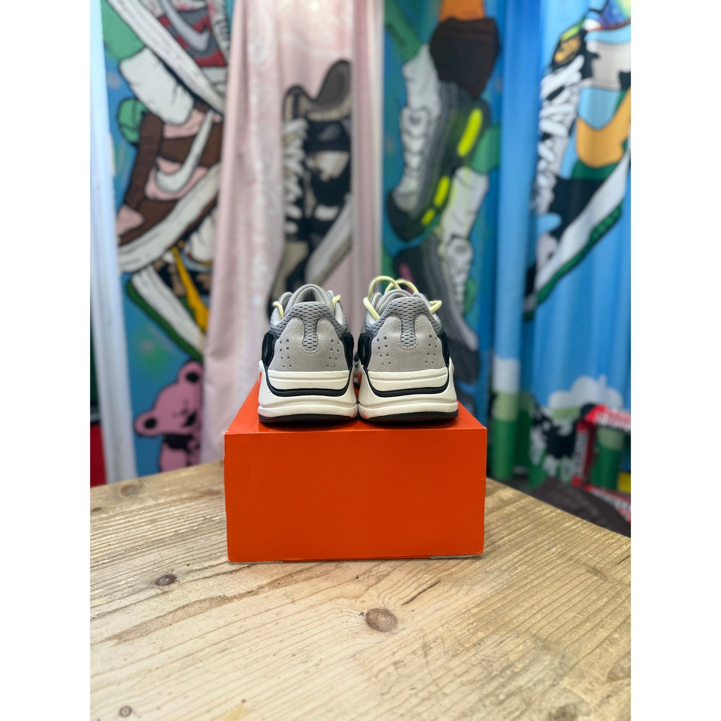 Yeezy 700 Waverunner UK 8