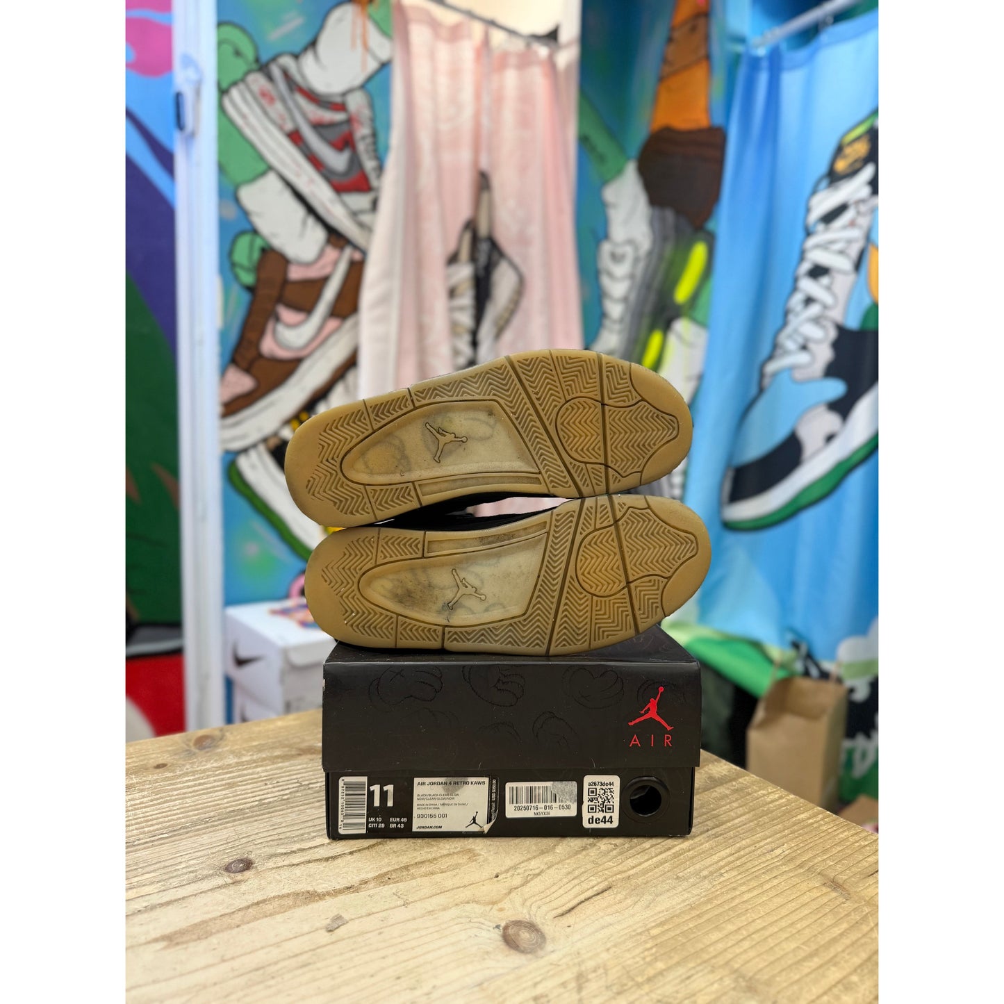 Jordan 4 Kaws Black (2017) UK10