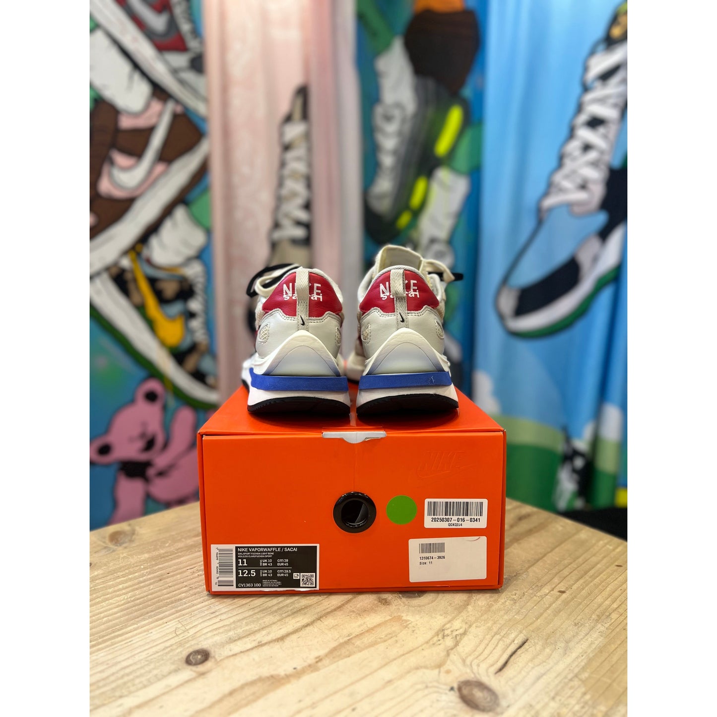 Nike Sacai Vapourwaffle Fuchsia UK10