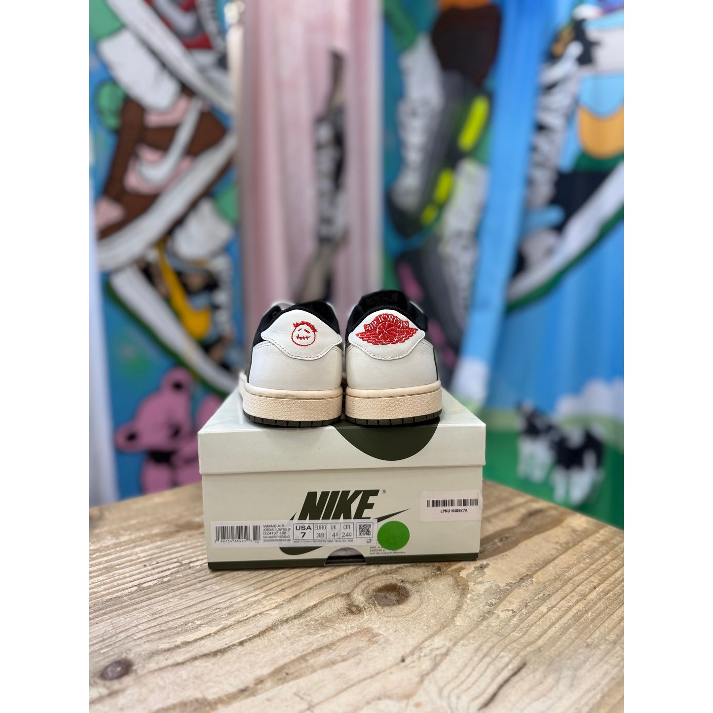 Jordan 1 Low Travis Scott Olive UK 4.5