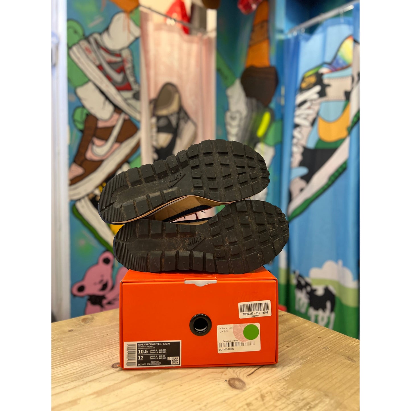 Nike Sacai Vapourwaffle Sesame UK9.5