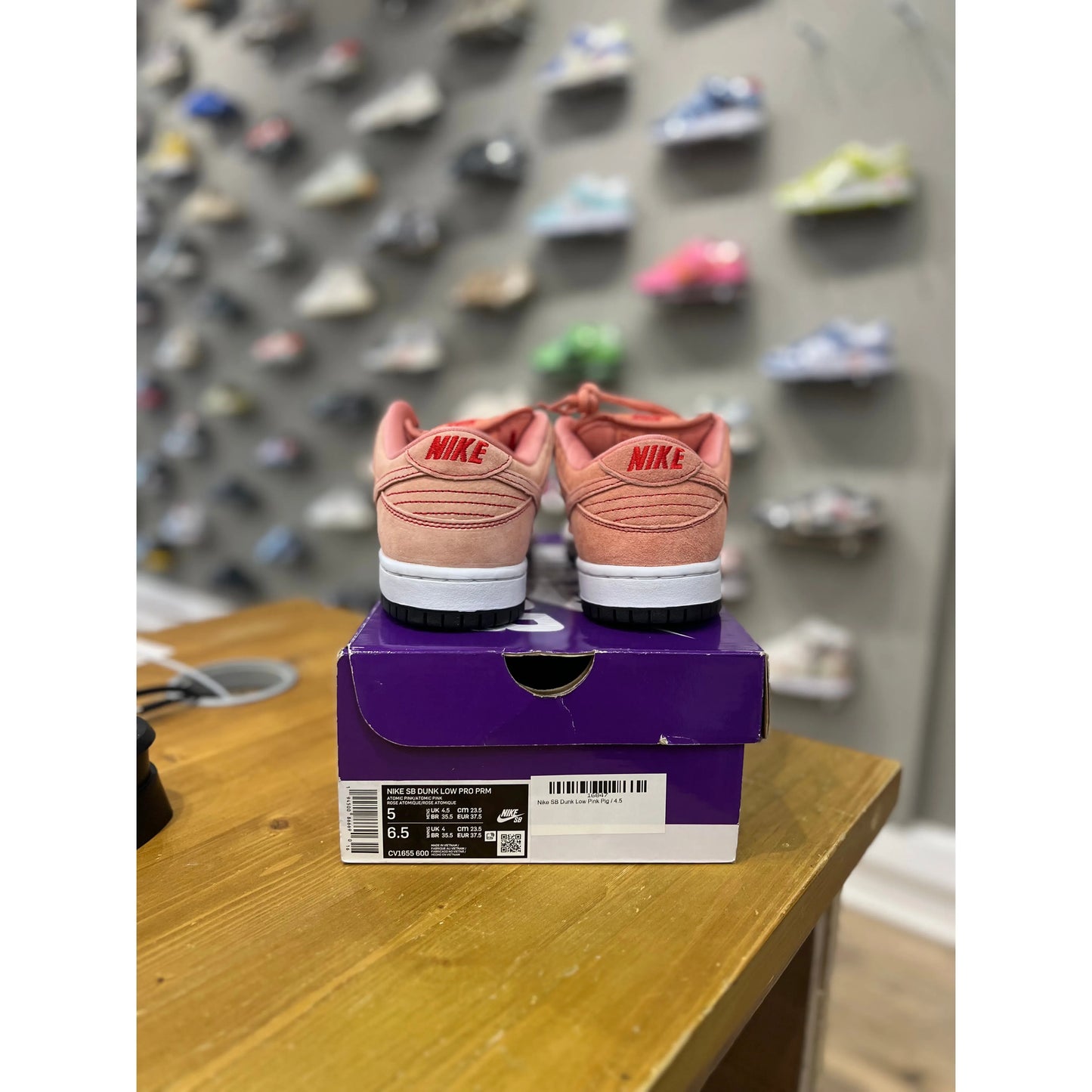 Nike SB Dunk Low Pink Pig UK 4.5