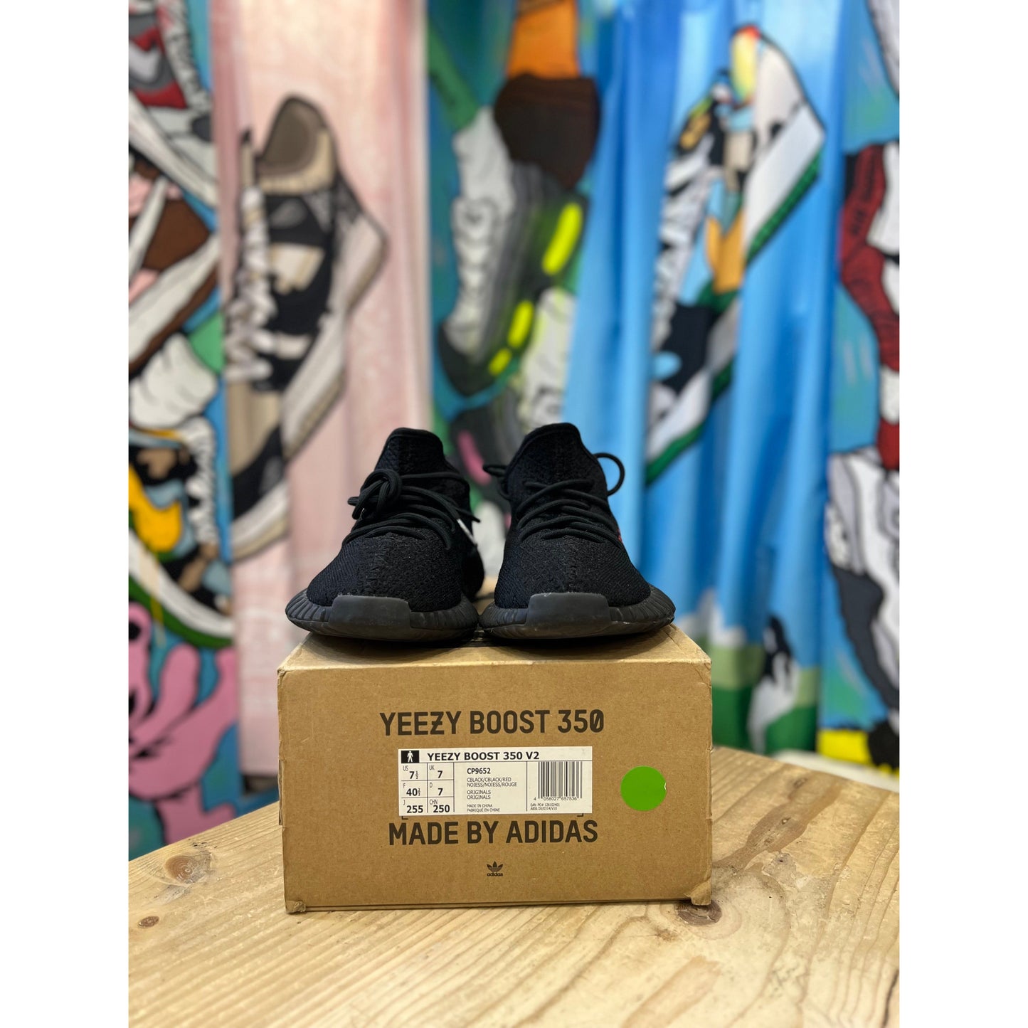 Yeezy 350 Bred  UK7