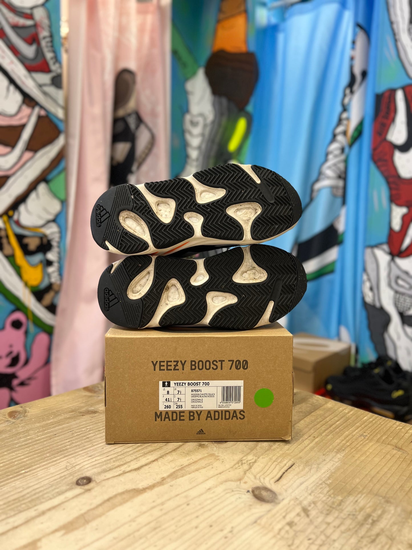 Yeezy 700 Waverunner UK 7.5