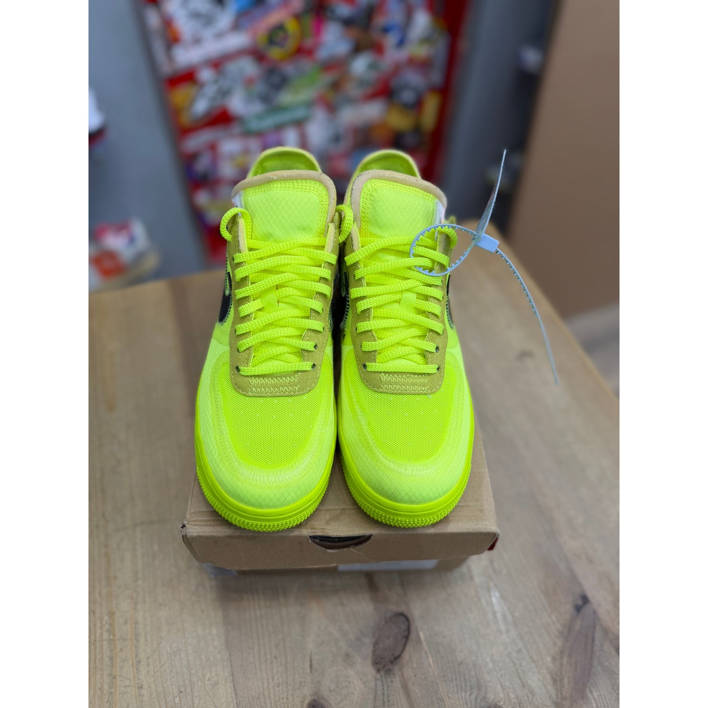 Nike Air Force 1 Low Off-White Volt UK 6 (EU 40)