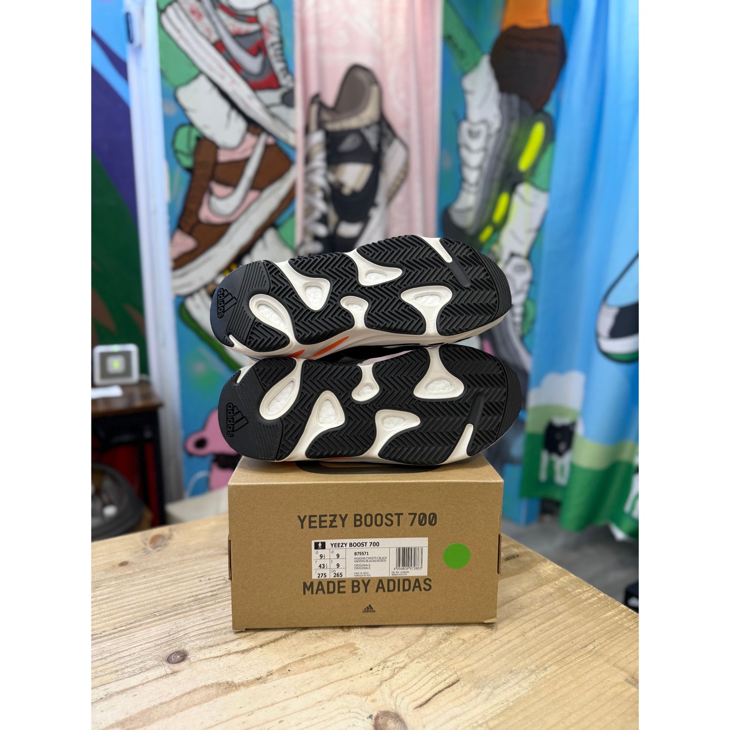 Adidas Yeezy Boost 700 Wave Runner UK 9