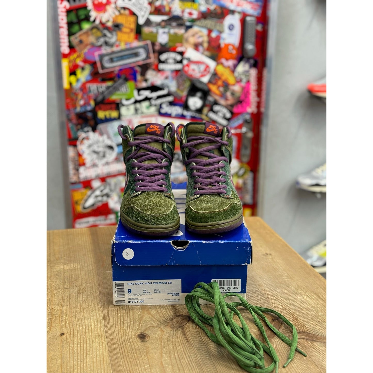 Nike SB Dunk High Skunk 420 UK 8
