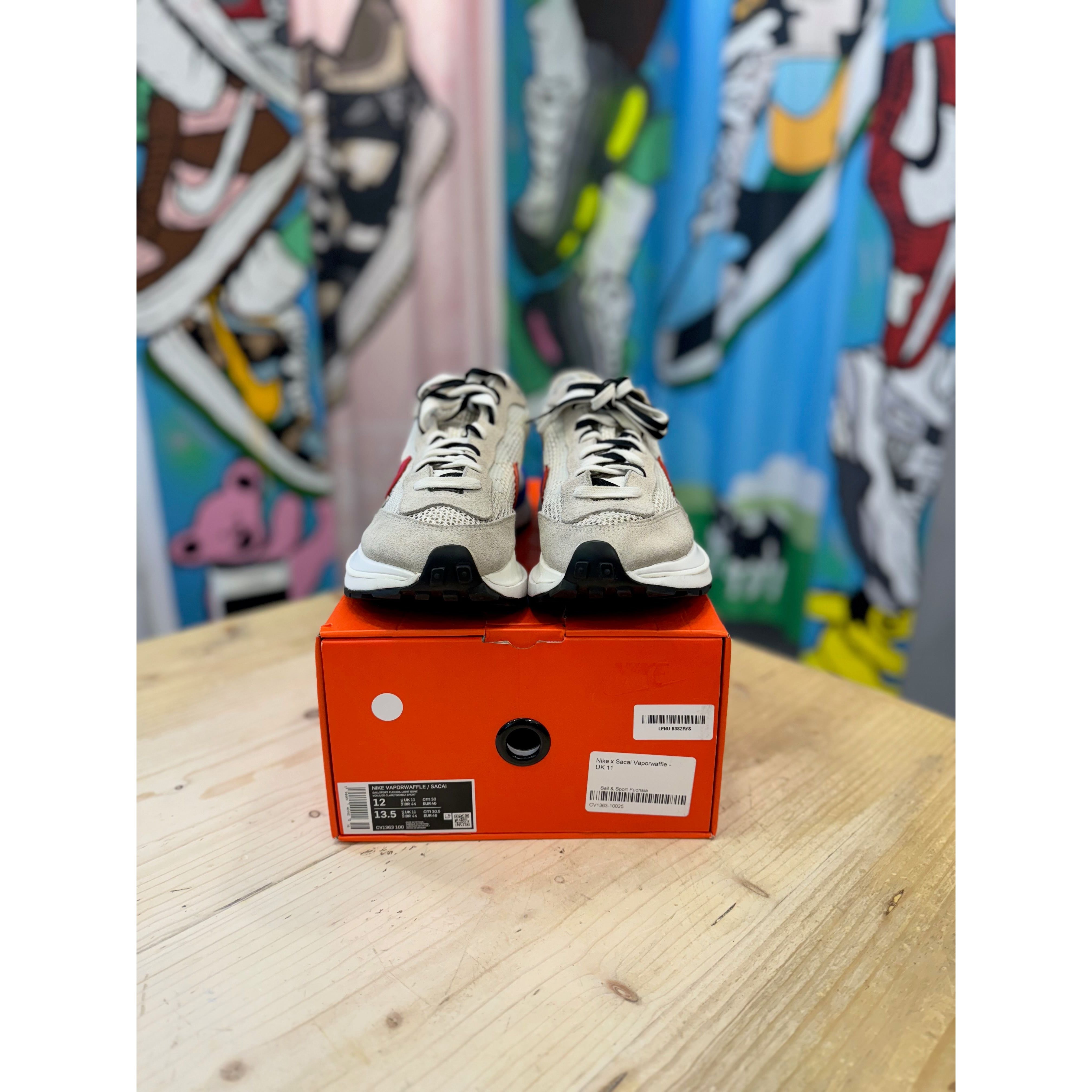 Sacai Vaporwaffle Fuchsia Game Royal UK 11 Nike KershKicks