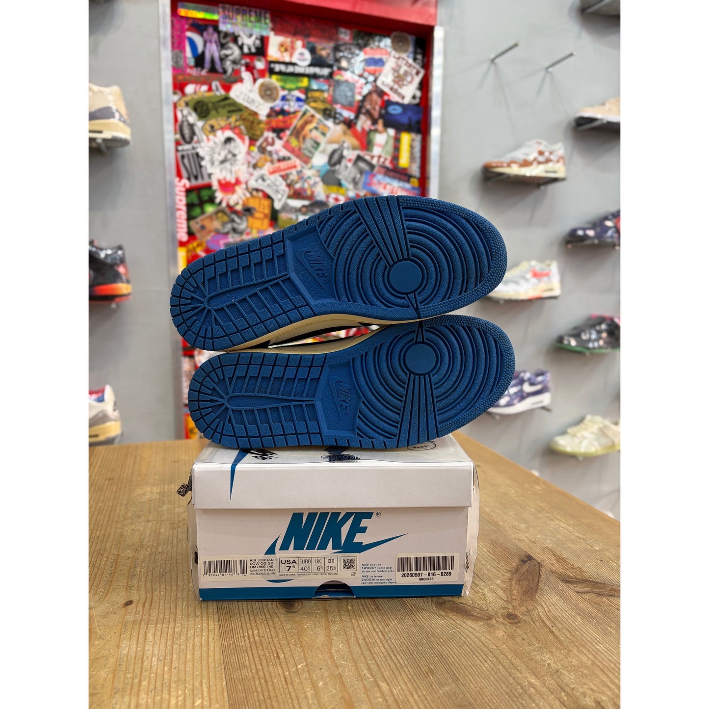 Jordan 1 Low fragment design x Travis Scott UK6.5