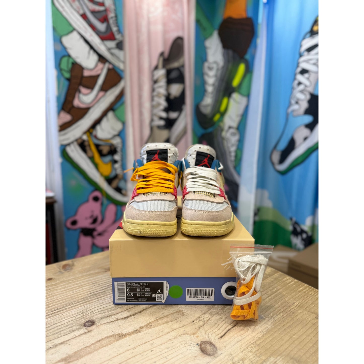 Jordan 4 Retro Union Guava Ice  UK 7