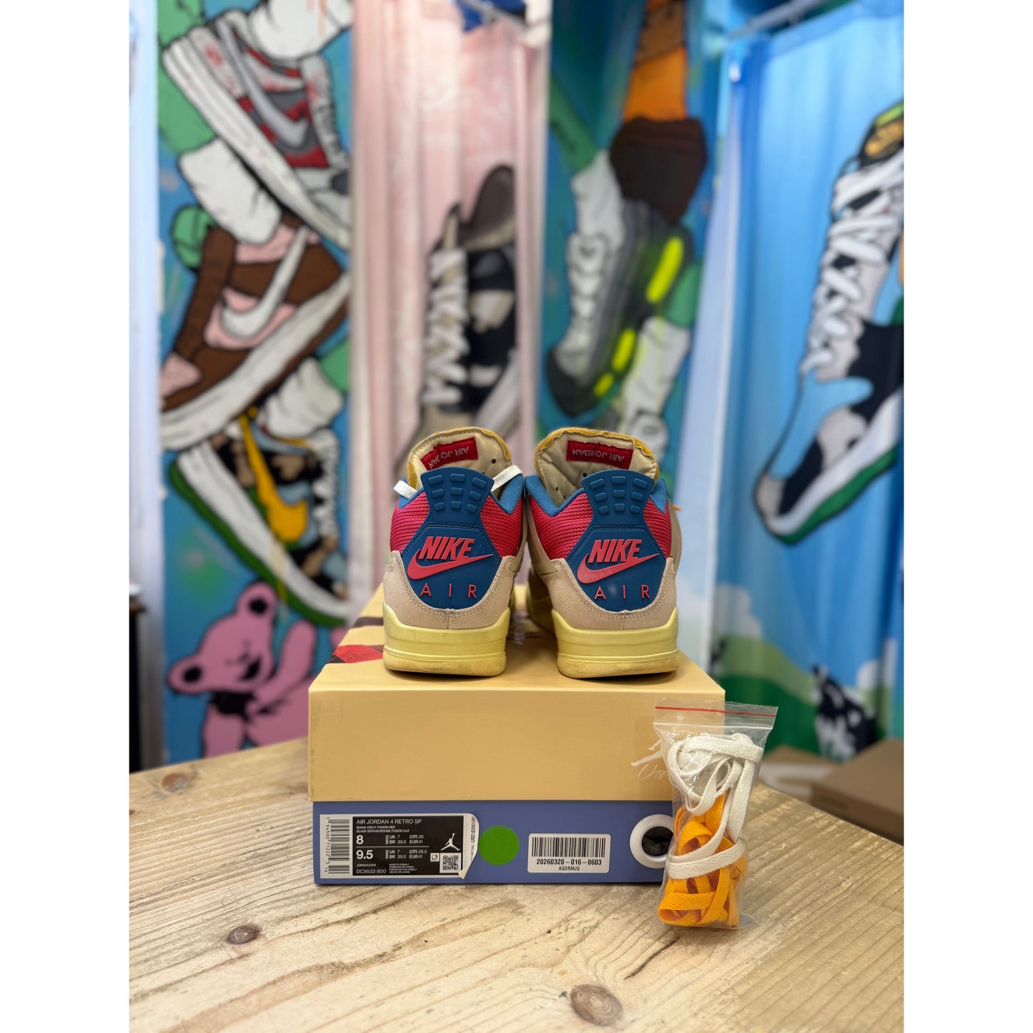 Jordan 4 Retro Union Guava Ice  UK 7