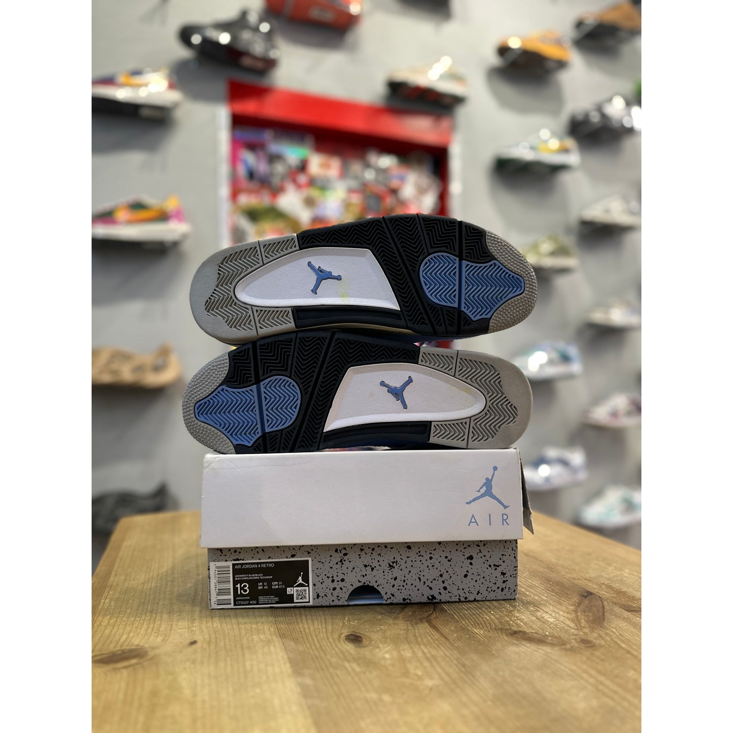 Jordan 4 Retro University Blue UK 12
