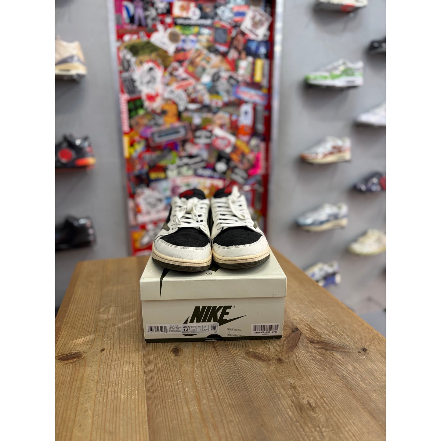 Jordan 1 Retro Low OG SP Travis Scott Olive (Women's) UK 11