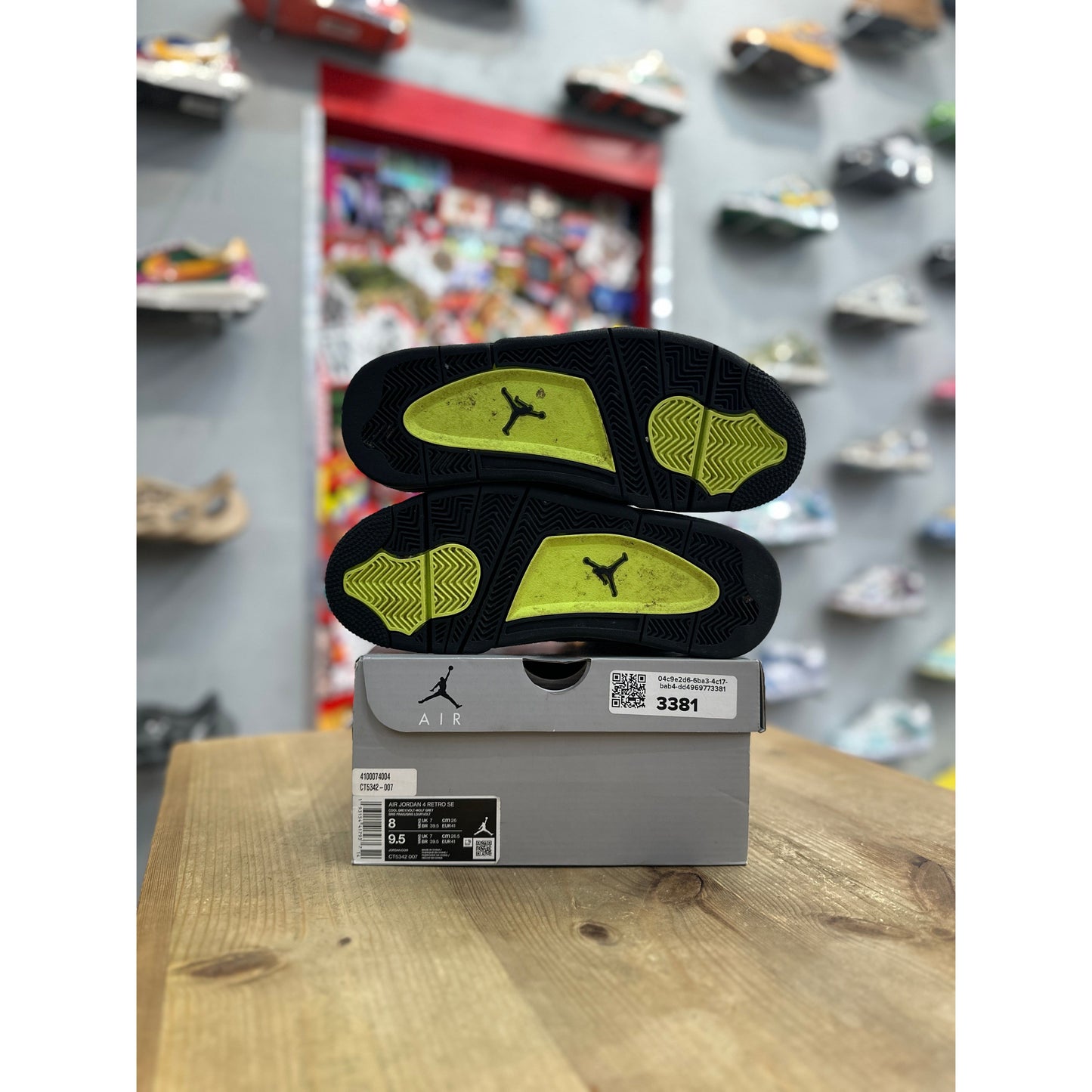 Jordan 4 Retro SE 95 Neon UK 7