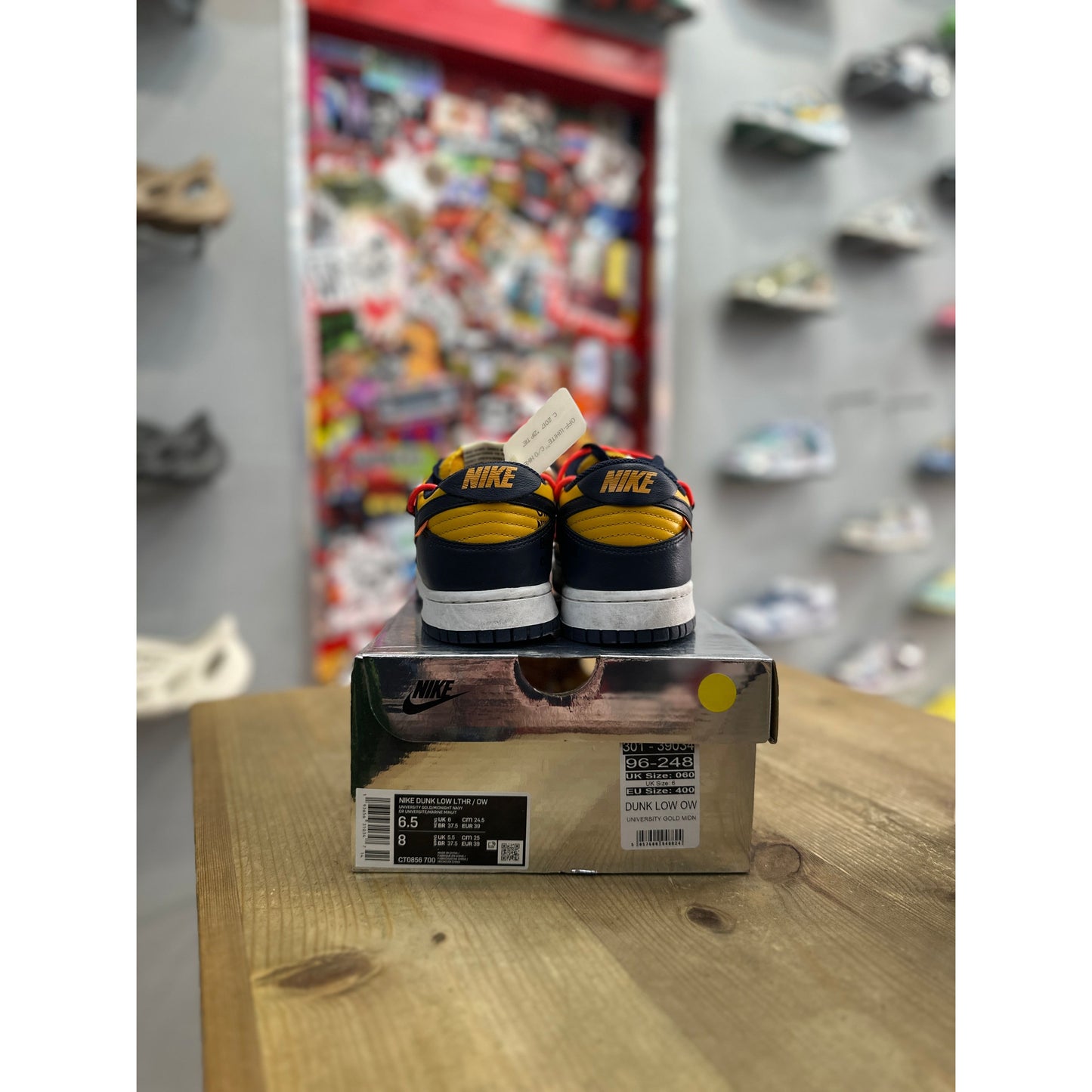 Nike Dunk Low Off-White University Gold UK 6 (EU 39)