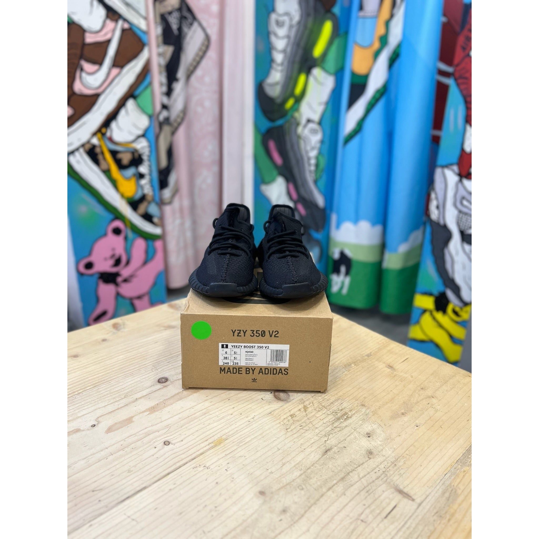 Yeezy 350 Onyx UK 5.5 Yeezy KershKicks