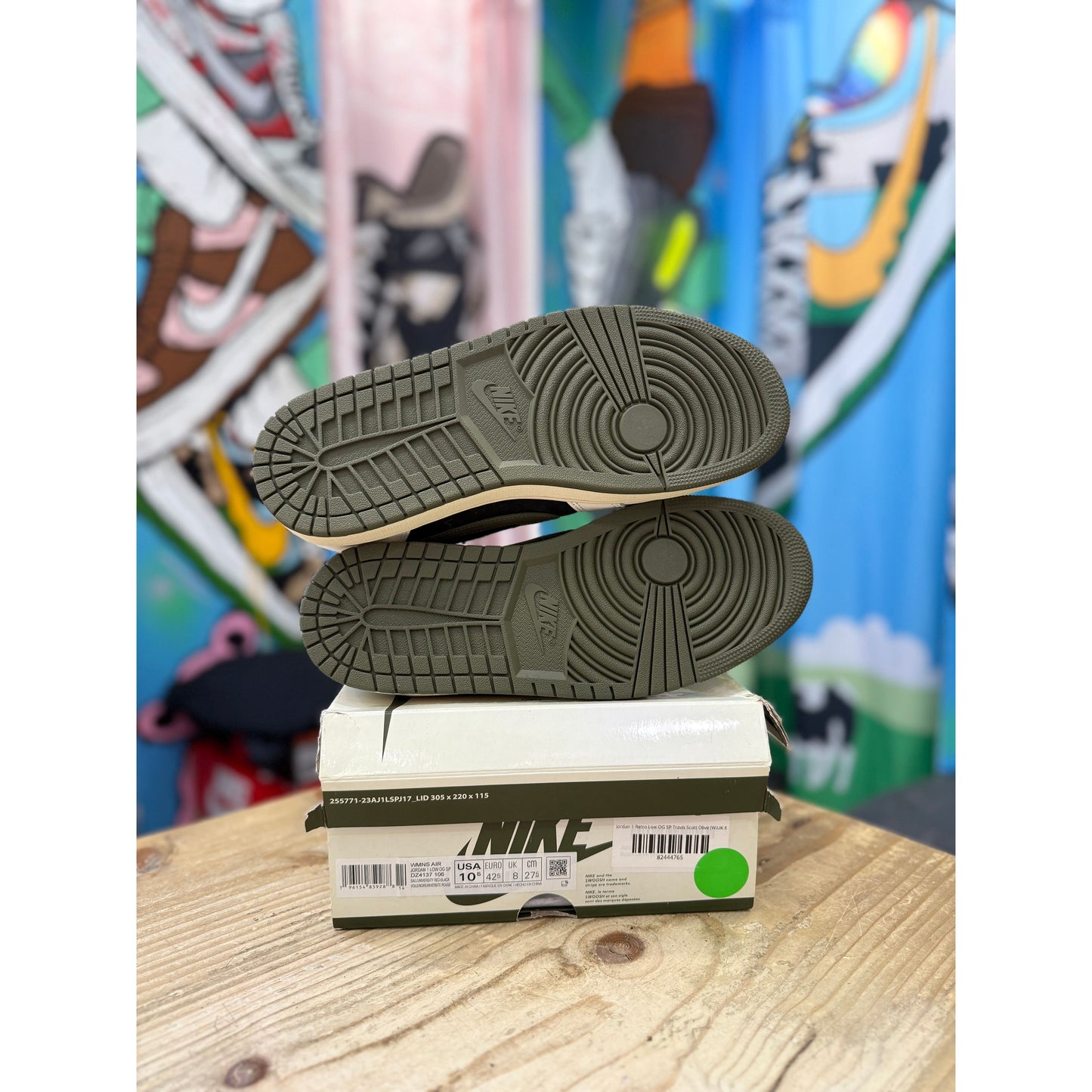 Jordan 1 Low Travis Scott Olive UK 8/8.5 MISMATCH SIZE