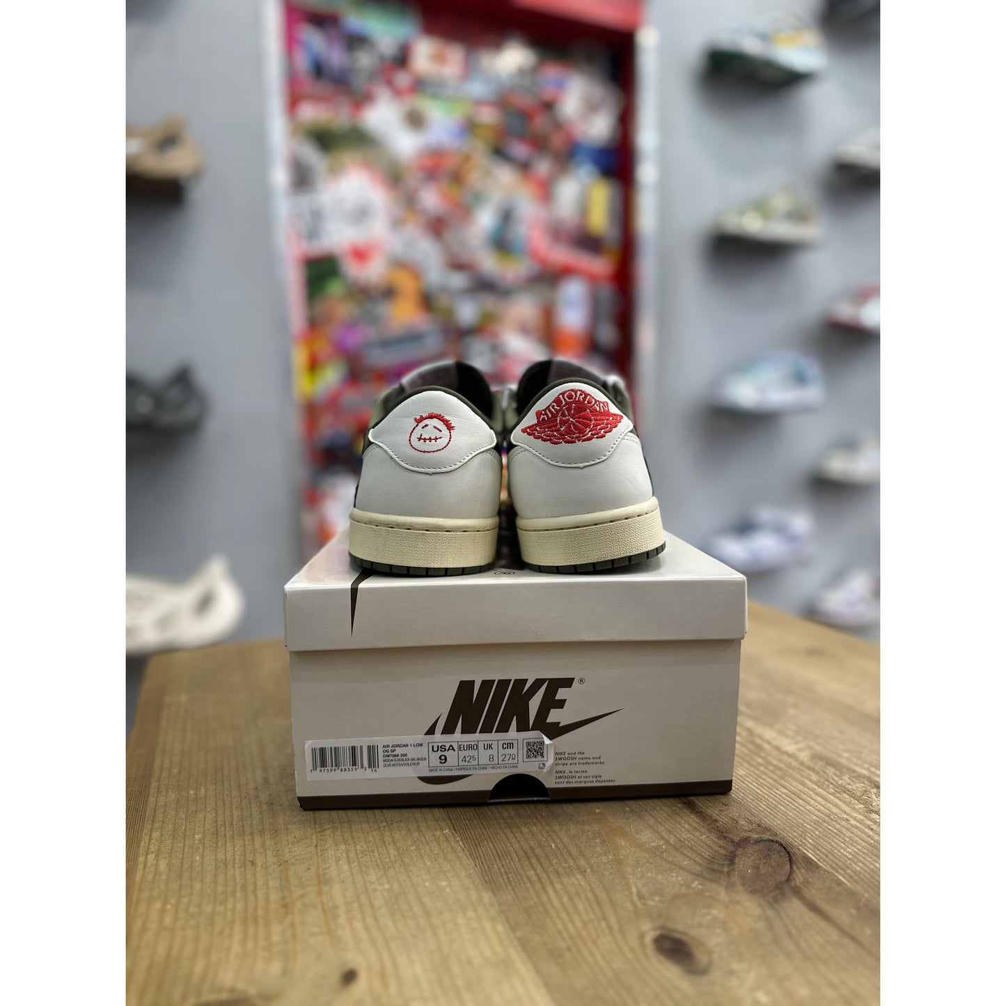 Jordan 1 Retro Low OG SP Travis Scott Medium Olive UK 8