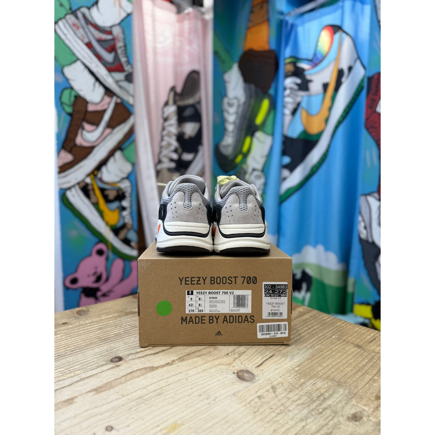 Yeezy 700 Waverunner. UK 8.5