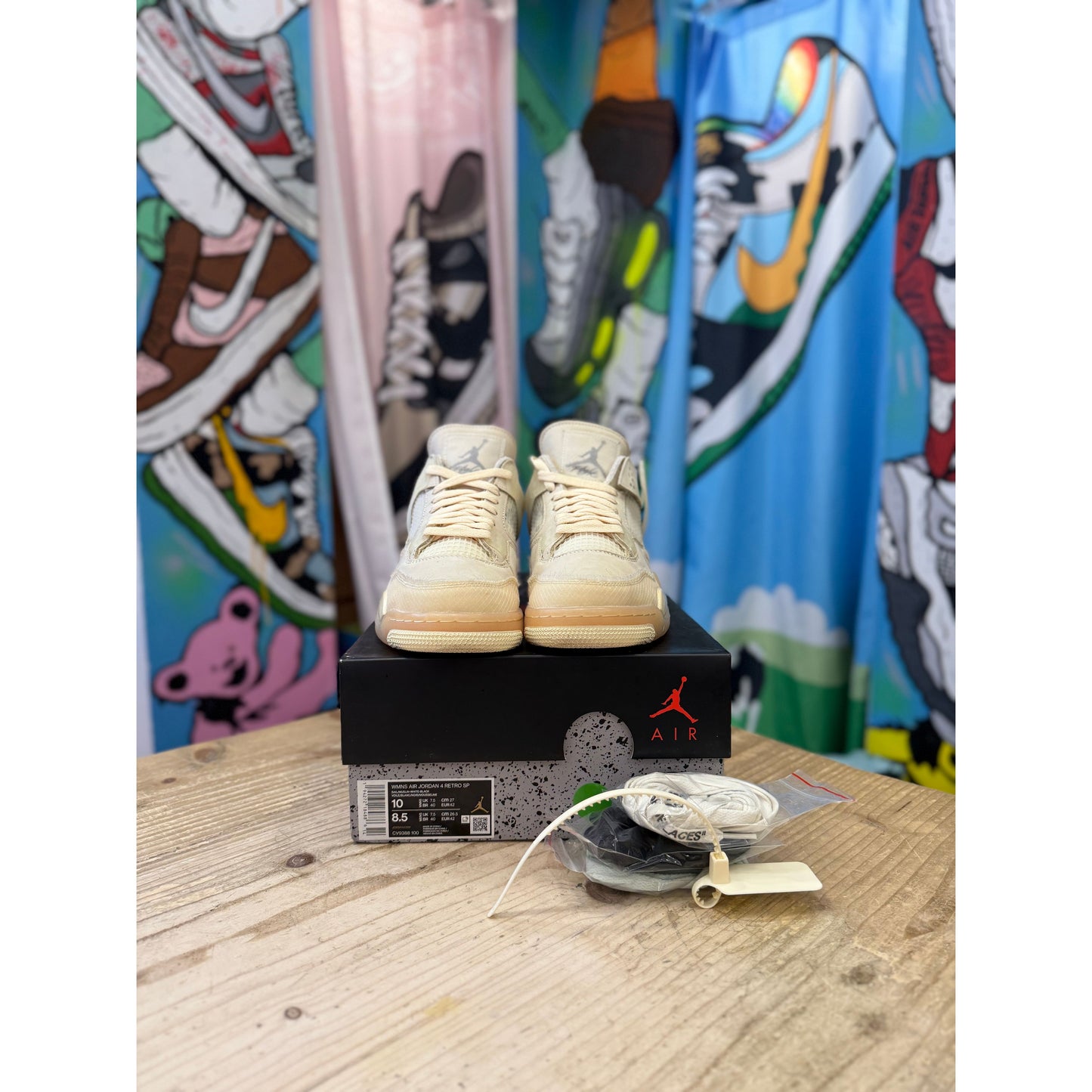Jordan 4 Off White Sail UK 7.5