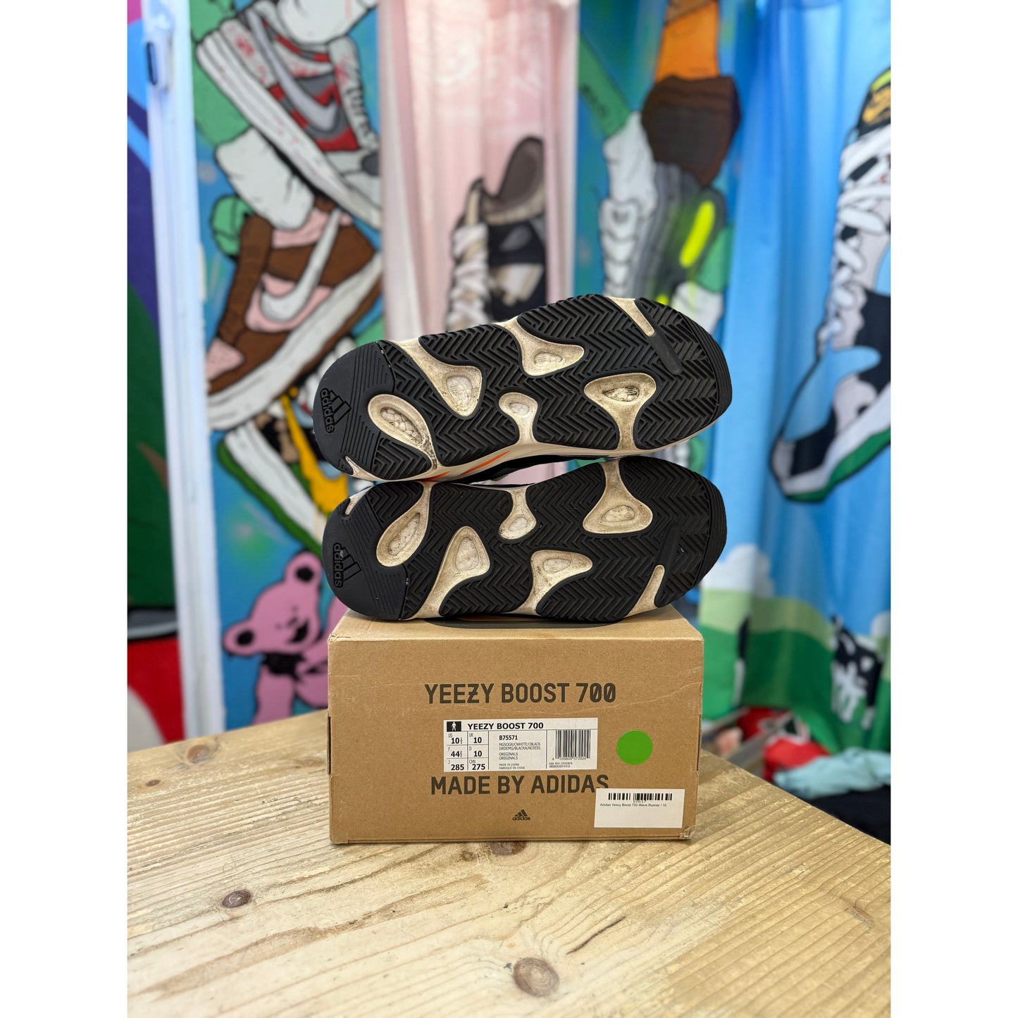 Adidas Yeezy 700 Waverunner UK10