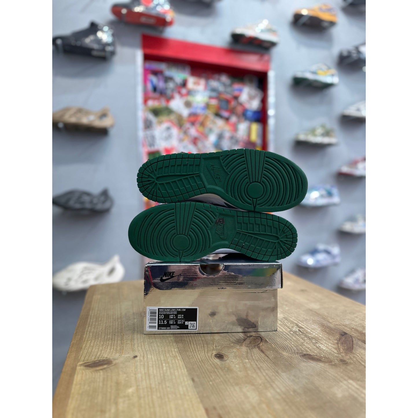 Nike Dunk Low Off-White Pine Green UK 9