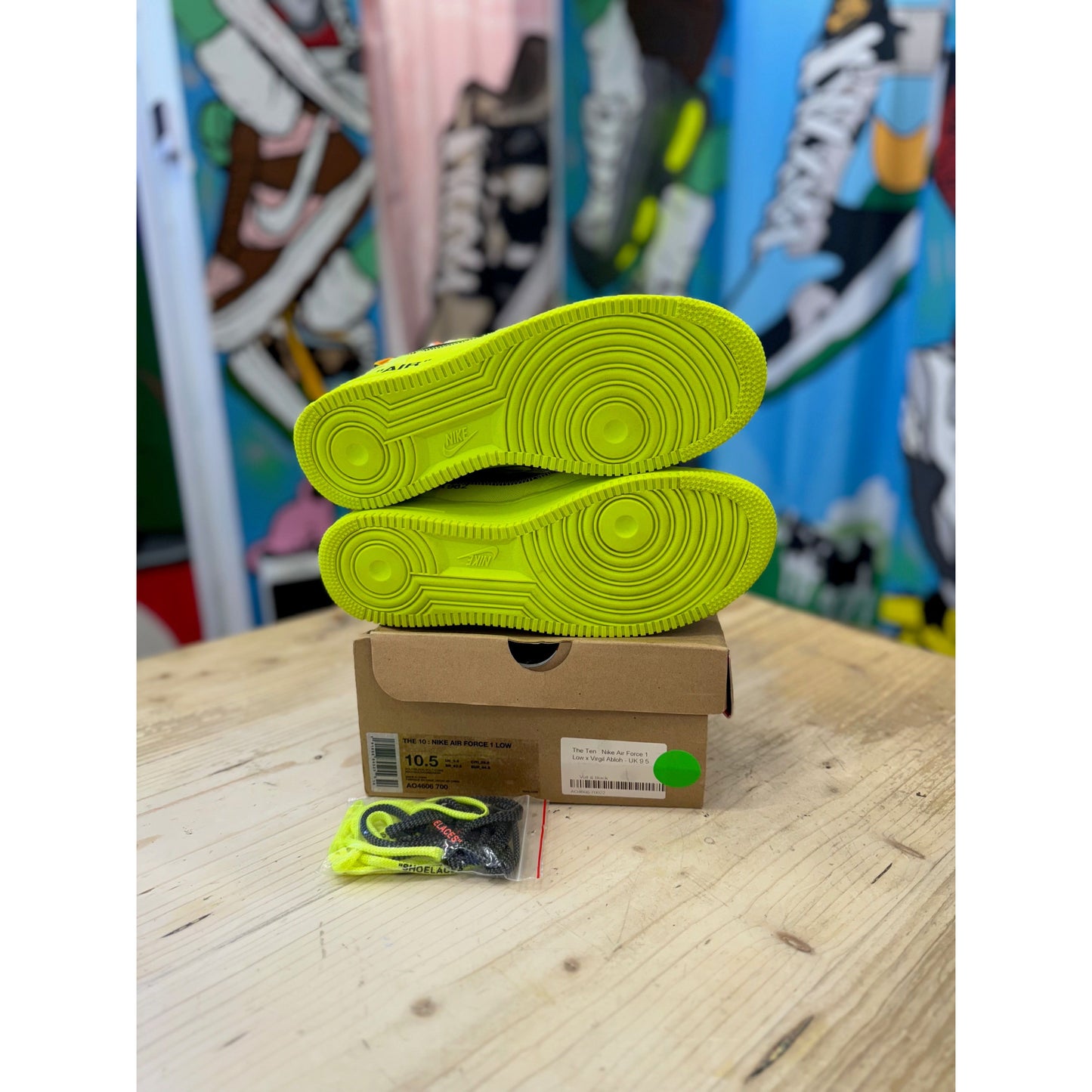 Nike Air Force 1 Low Off-White Volt UK9.5