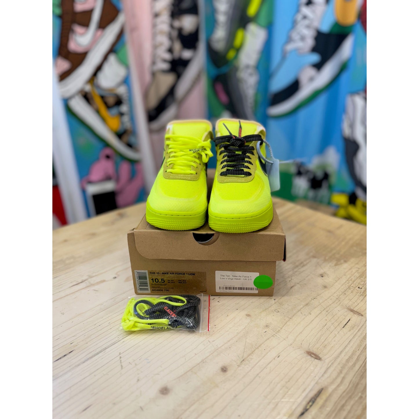 Nike Air Force 1 Low Off-White Volt UK9.5