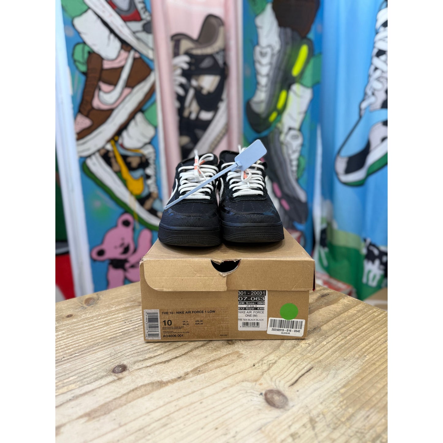 Nike Air Force 1 Low Off White Black UK 9