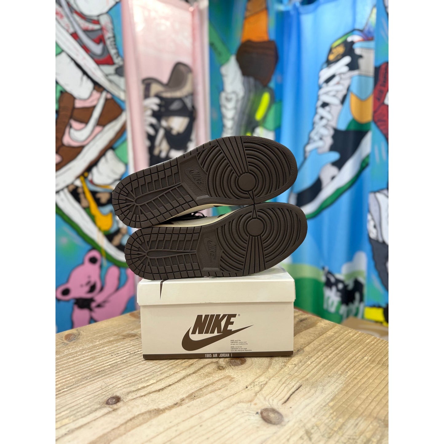 Jordan 1 High Travis Scott Mocha UK 8.5