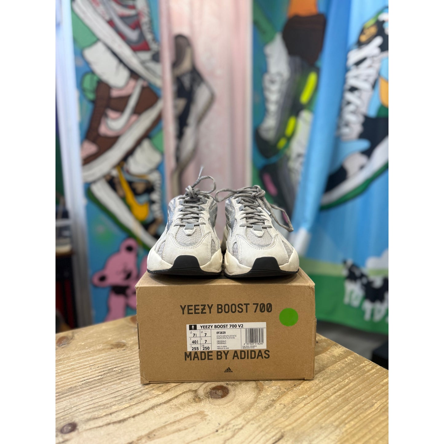 Yeezy 700 Static UK 7.