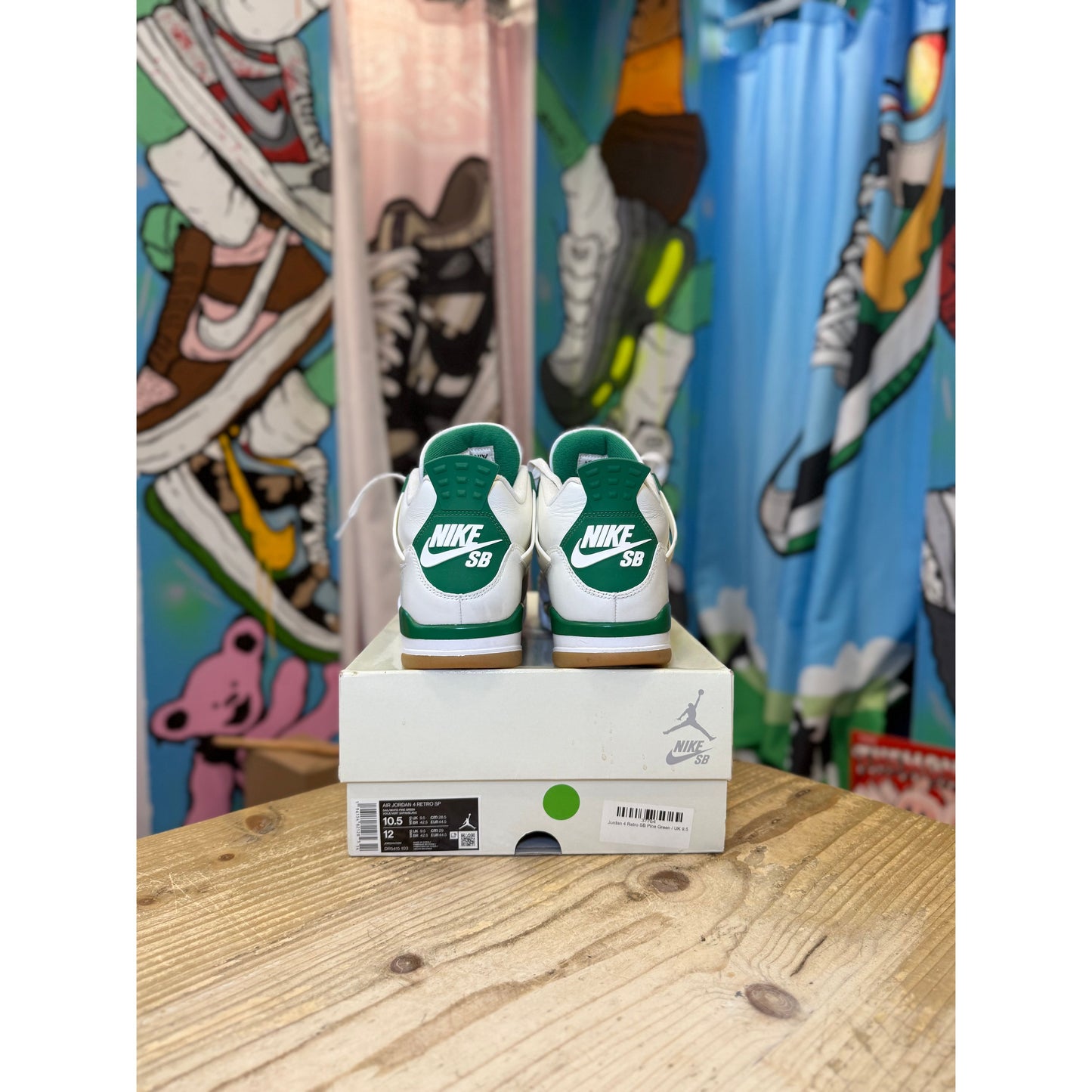 Jordan 4 SB Pine Green UK 9.5
