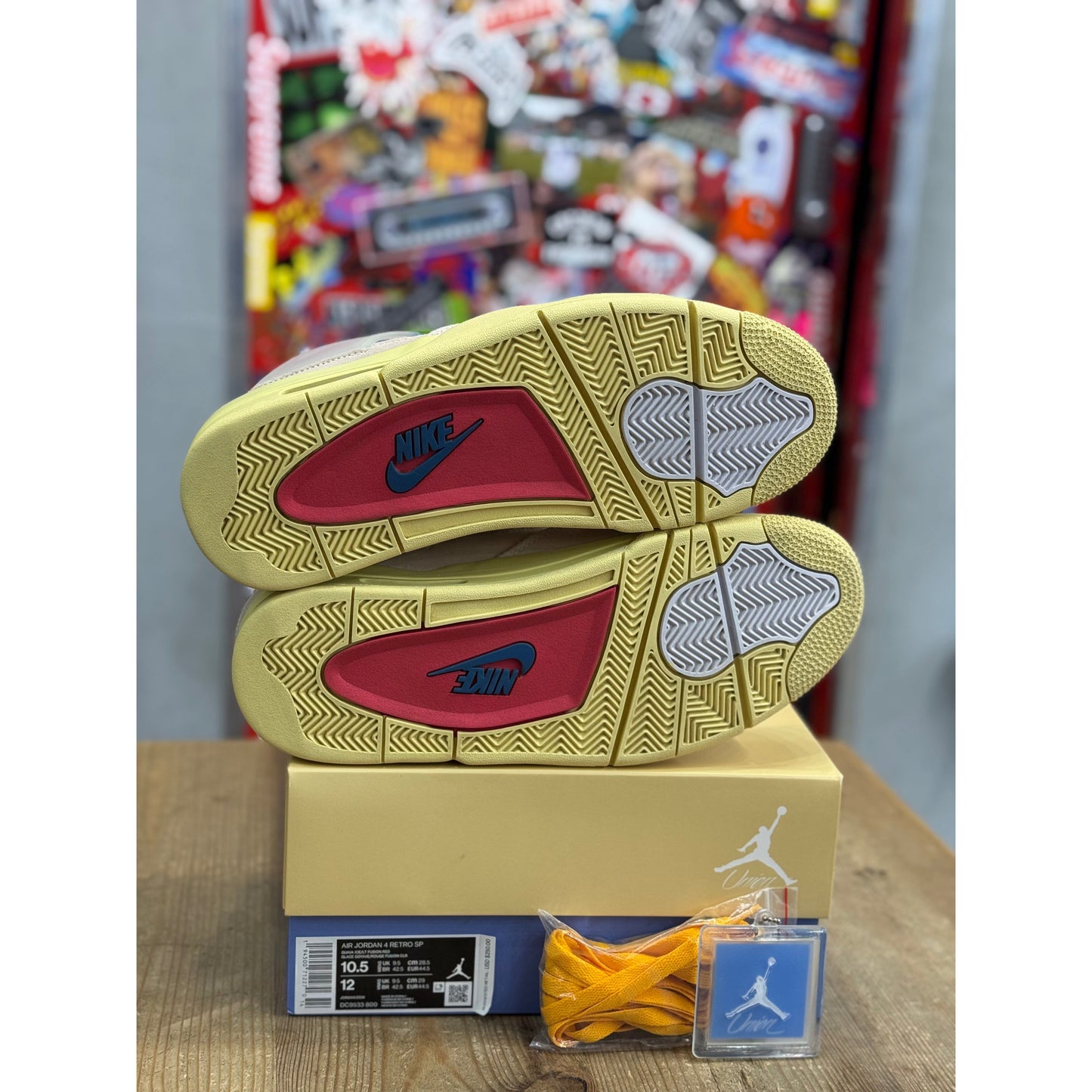 Jordan 4 Retro Union Guava UK 9.5