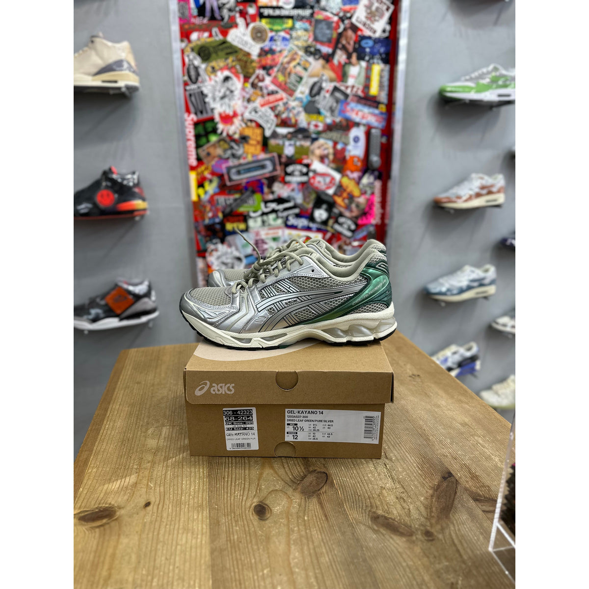 ASICS Gel-Kayano 14 Dried Leaf Green Pure Silver UK9.5